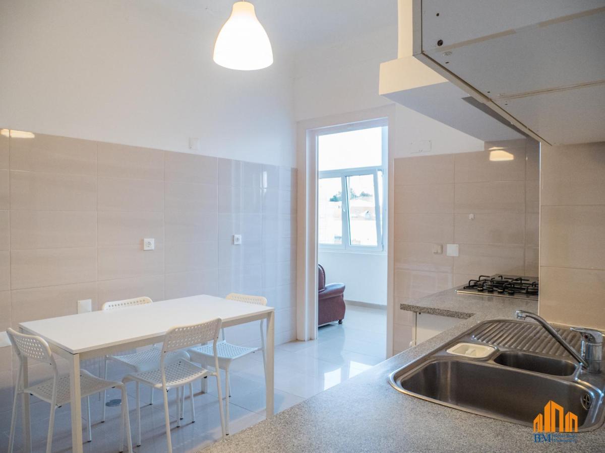 Rodrigues Sampaio Residence *
